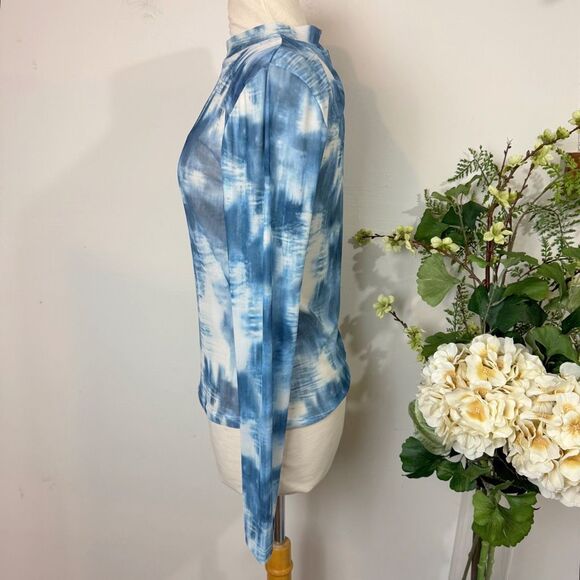 Noisy May Blue Cloud Mesh Mock Neck Top | Large - Picture 6 of 10